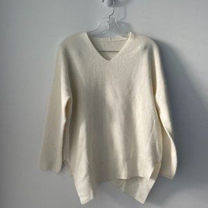Urlazh Cream V-Neck Sweater